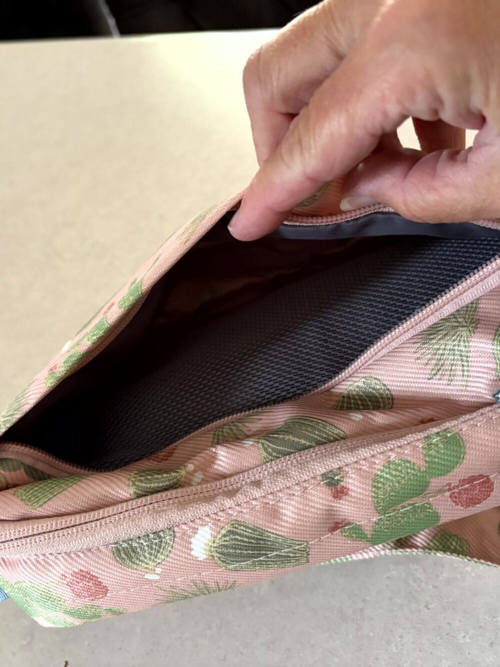 The North Face Cactus Print Crossbody Bag - Picture 4 of 10